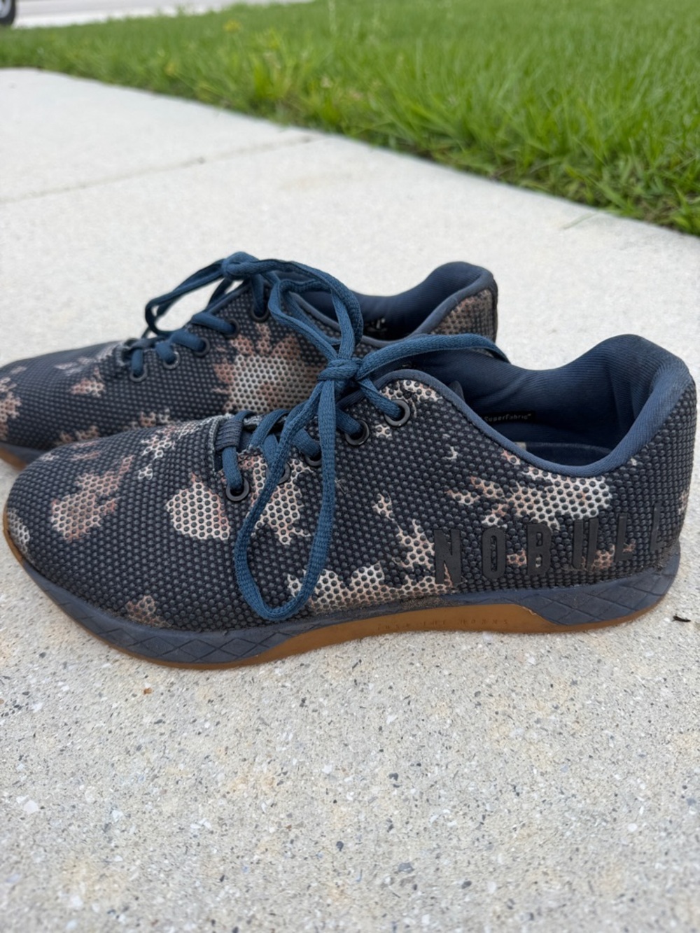 NOBULL Training Sneakers - blue floral